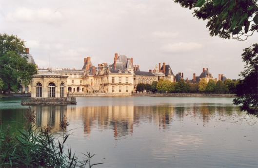 Fontainebleau_Chateau_01