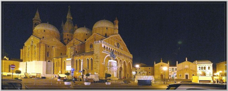 padova - basilica de noche